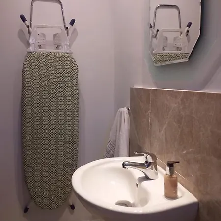 3-bed Sleeps 5 Annie's Hse Ortaca בית נופש
