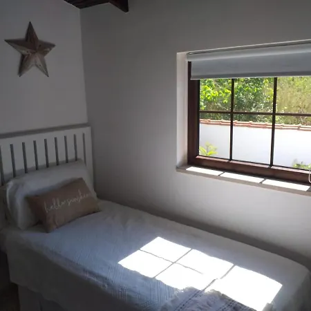 3-bed Sleeps 5 Annie's Hse Ortaca בית נופש
