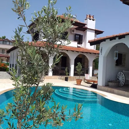 בית נופש 3-bed Sleeps 5 Annie's Hse Ortaca