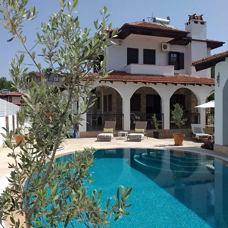 בית נופש 3-bed Sleeps 5 Annie's Hse Ortaca *
